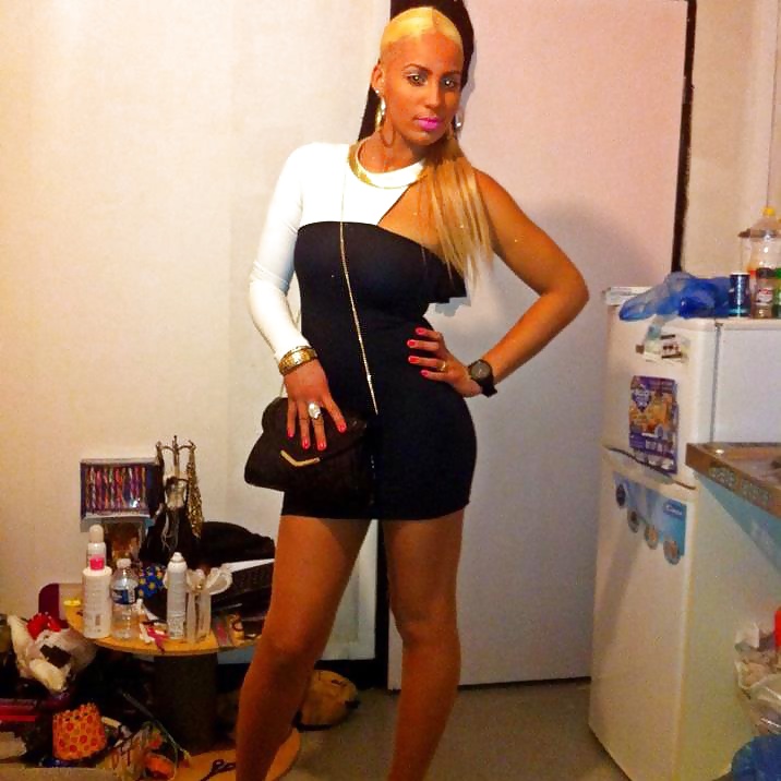 elle me pompe